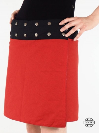 jupe trapèze rouge unicolore coupe portefeuille ceinture plate