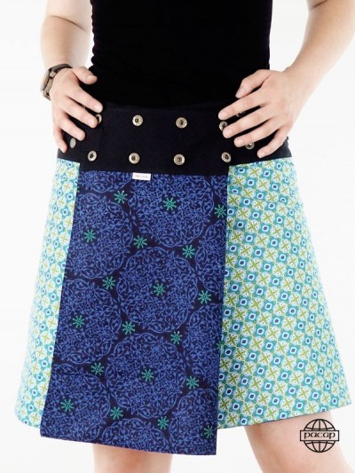 jupe portefeuille imprimée avec deux faces réversible marque française, en coton motif ethnique