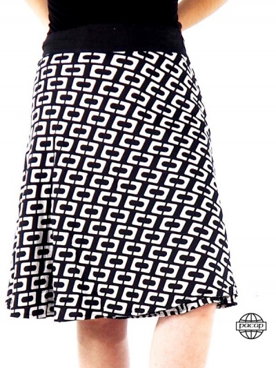 jupe croisée, jupe en viscose, jupe taille unique, jupe sans boutons, jupe noire et blanche imprimée