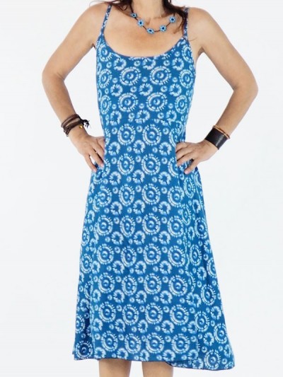 flowing dress, knee-length dress, blue geometric print dress, women's dress, patterned dress.