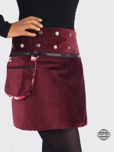 mini jupe côtelée rouge bordeaux unicolore avec sacoche