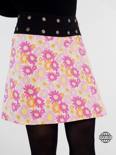 jupe rose en coton imprimé a fleurs multicolore ceinture noire a boutons pression fendue