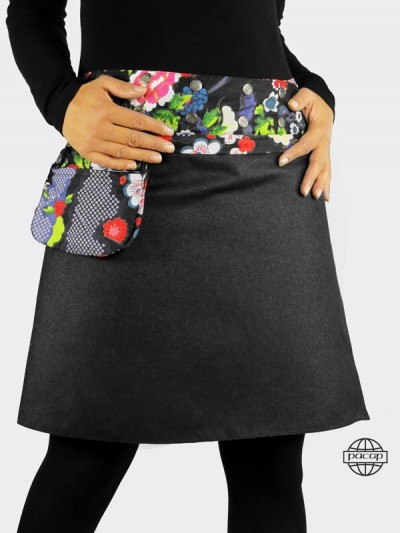 Skirt with removable pocket in black and blue jeans with printed