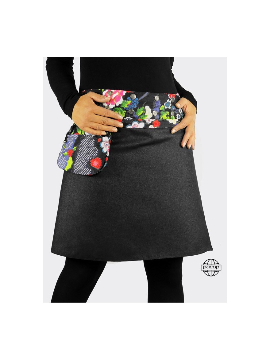 skirt with removable pocket in black and blue denim with print