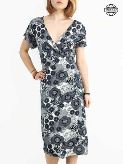 long black and white dress with short sleeves and geometric print, a knee-length summer dress for women
