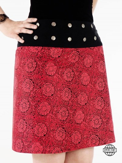 jupe rouge grande taille motif floral ceinture noire bouton pression femme ronde forte enceinte