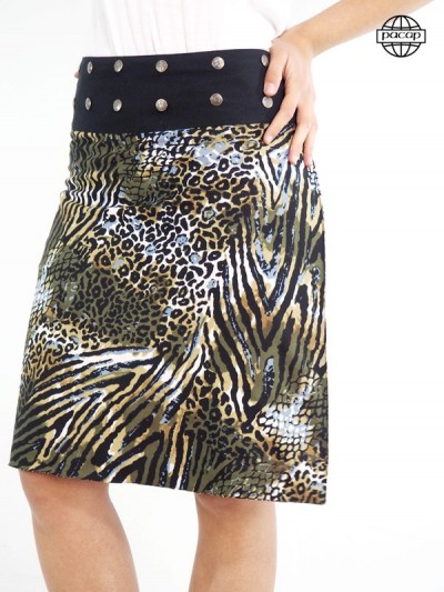 Skirt was female viscose with a printed animal leopar pressure button on the belt of the single size reversible skirt