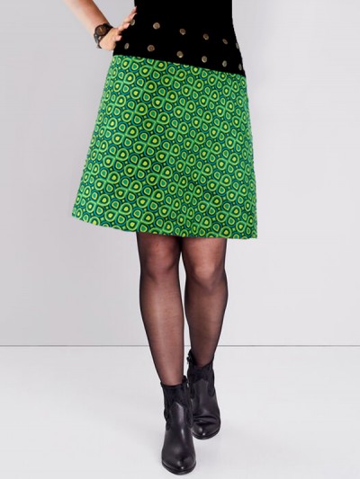 Look tendance femme en jupe trapèze verte imprimé coupe A evasee longueur genoux multi  taille ajustable