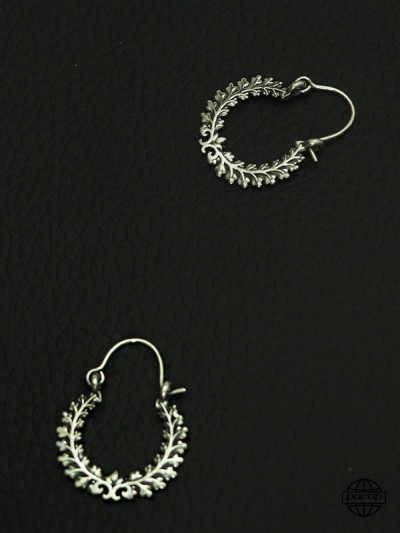 Symmetrical round silver earrings