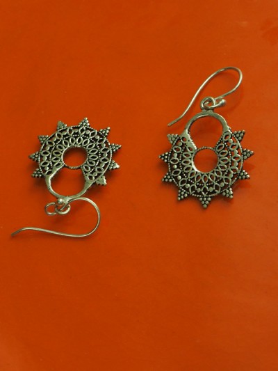 Non-clip earrings original accessory