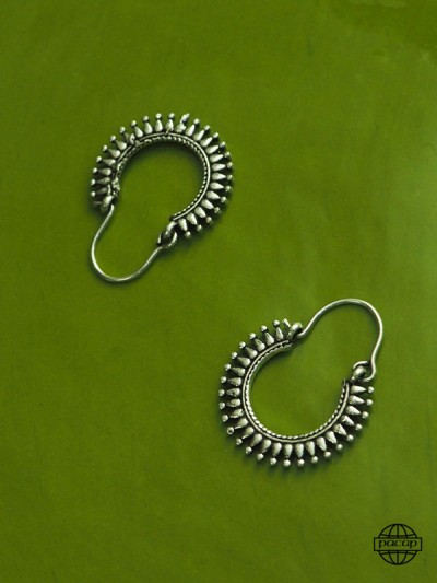 Vintage sun star earrings