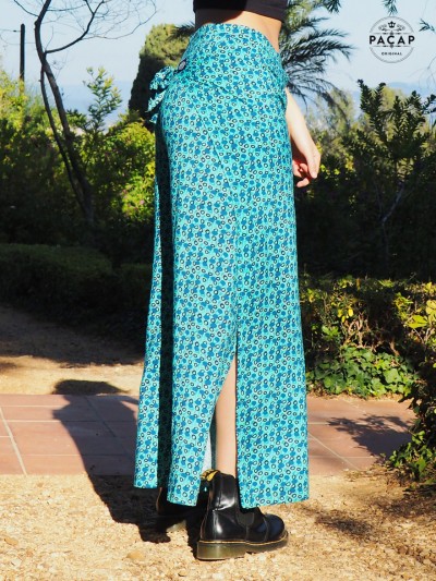 Thai pants with adjustable waist and polka dot pattern
