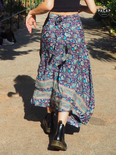 fluid skirt with knots and adjustable waist