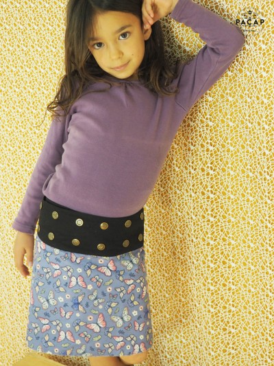 jupe petite fille bleu imprimé fleurs papillons réversible, jupe violette, jupe portefeuille, jupe enfant, jupe bebe