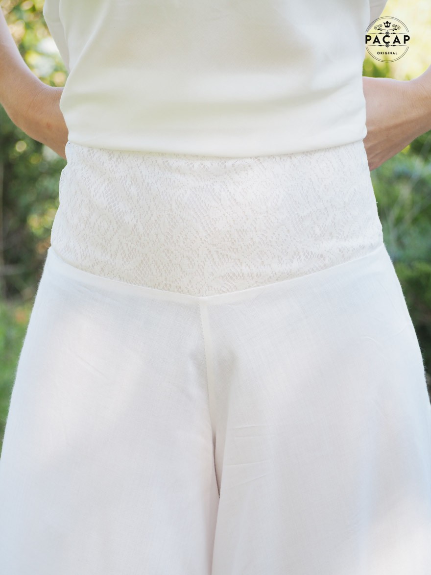 KAERE Pantalon Femme - avec poches cargo et ourlets côtelés Taille courte blanc