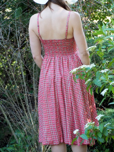 medium pink straight-cut pleated dress