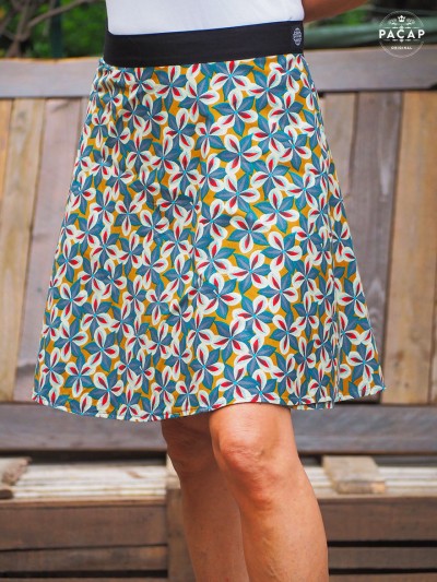 Reversible green skirt with floral print