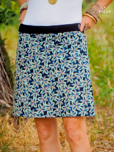 Blue skirt, mid-length in cotton