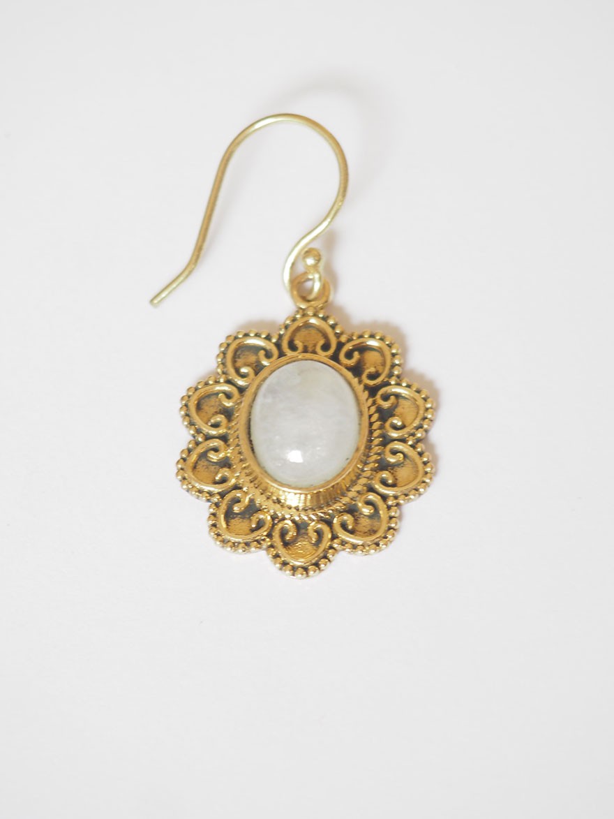 Moonstone earring