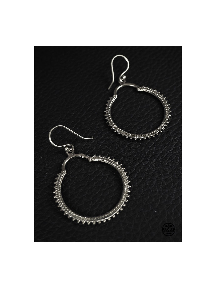 Round creole earrings