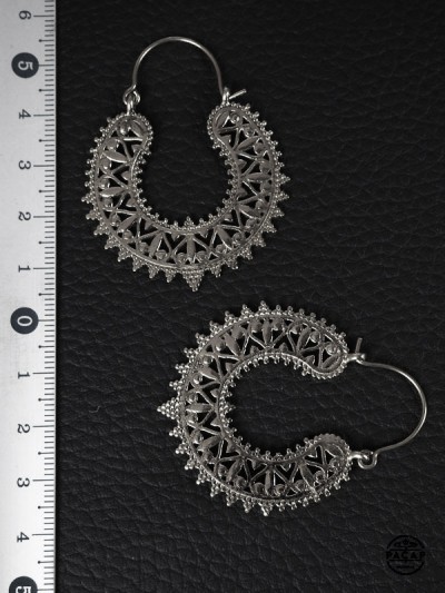 chic round silver Indian earrings