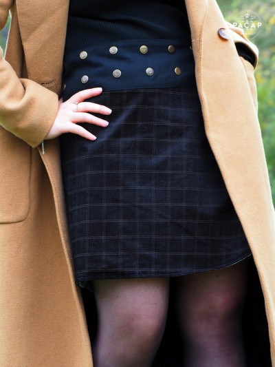 Jupe écossaise noire en velours satiné, jupe de luxe noire, jupe haute couture, jupe de qualité, jupe femme en velours