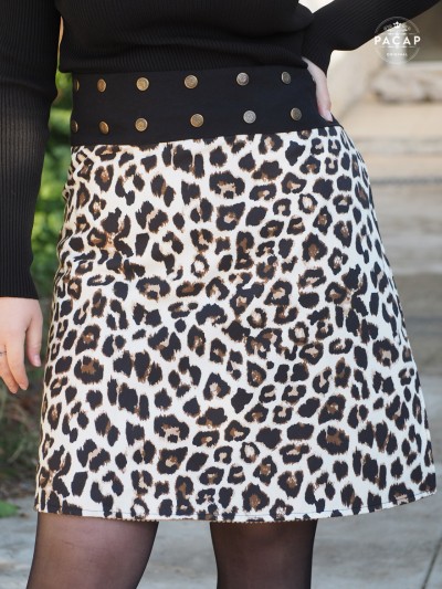 Beige wrap skirt with leopard print