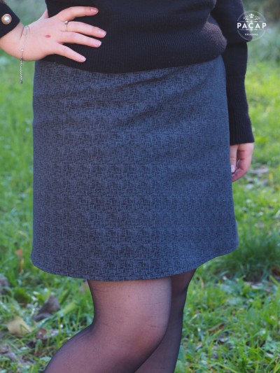 outfit woman skirt chic color gray with tights black coat