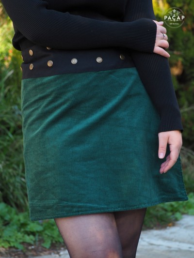 Reversible green skirt in thick velvet