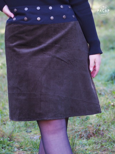long skirt in brown velvet
