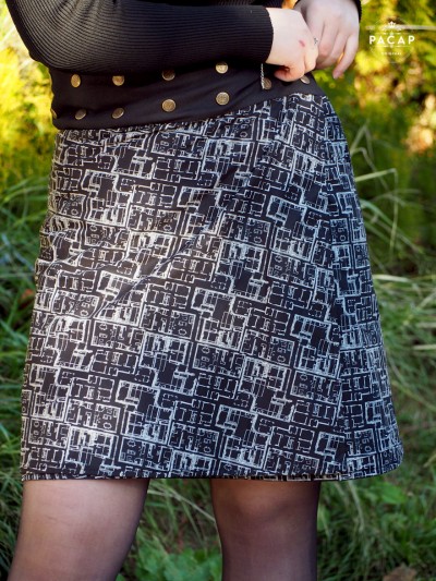 Long black skirt with retro print and wrap-around cut