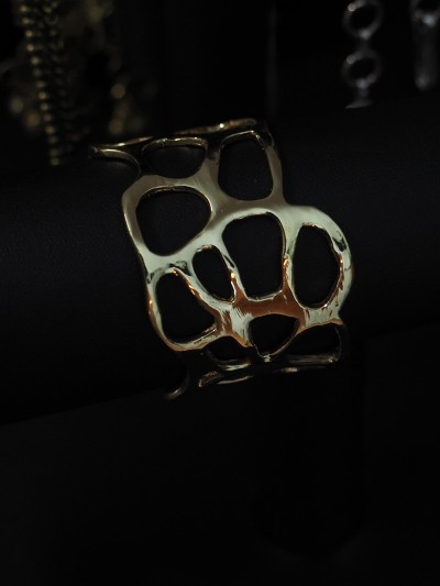 bracelet manchette ajourée dorée pour femme poignet ajustable réglable metal epais