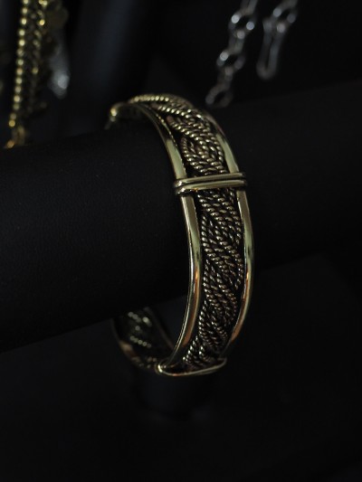 bracelet dorée de luxe chic et elégante en or pour femme, bracelet manchette boheme tressée