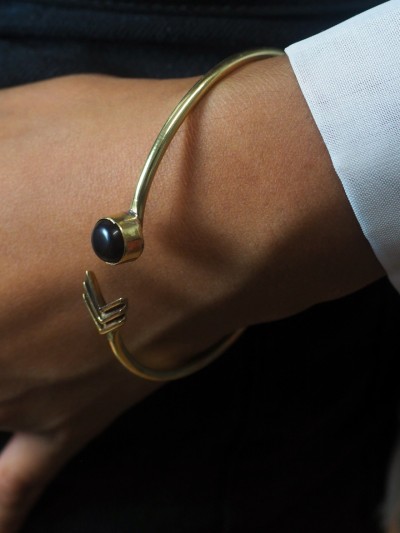 Adjustable golden arrow bracelet with black natural stone obsidian onyx