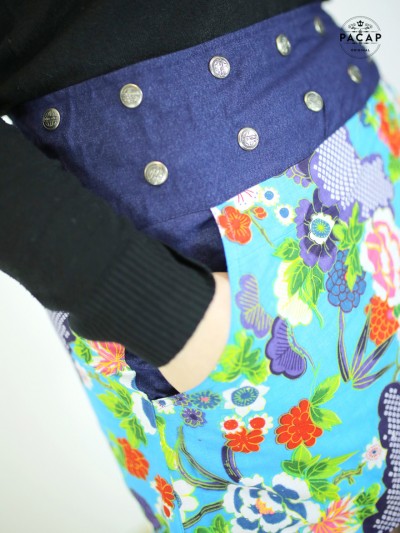 jupe à poche, jupe jean, jupe boutonnée devant, jupe asymetrique, jupe imprimée floral bleu, jupe colorée