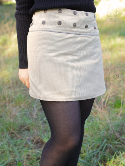 jupe unie portefeuille velours beige Coupe droite Ceinture boutonnée automne hiver collant Mini jupe patineuse