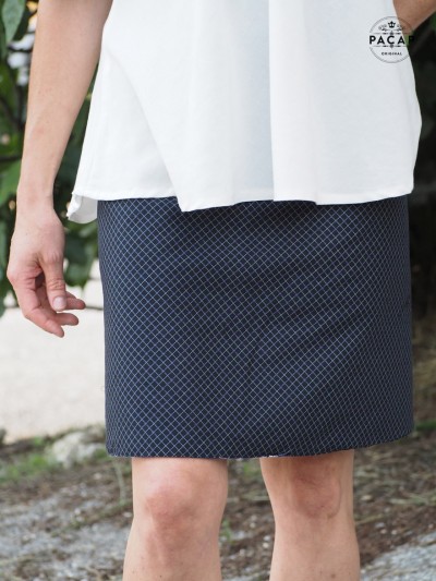 black knee-length skirt with small check print reversible split fabric