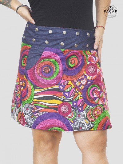 Multicolored ethnic skirt with adjustable waistband and knee-length pocket