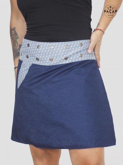 mid-length denim skirt with high-waist pocket