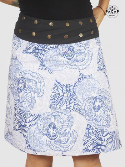 White floral printed skirt one size woman strong black buttoned belt
