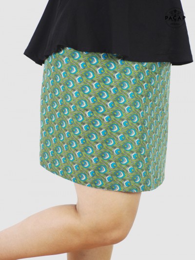 Women's printed green skirt, straight cut