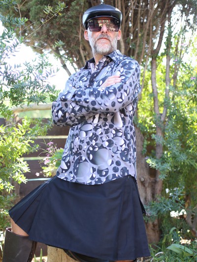 chemise loud grise motif pois vintage esprit motard avec kilt noir pour homme