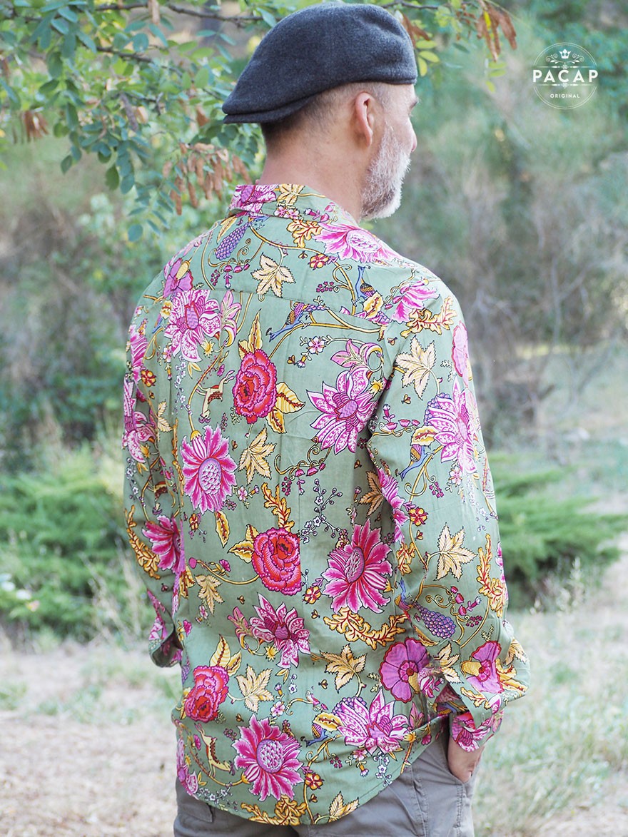 chemise florale verte pour homme, chemise hawaiene verte, chemise manches fleurs roses