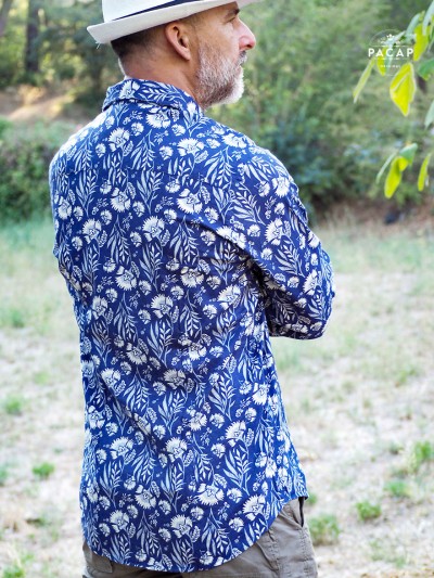 chemise bleue a fleurs blanches, chemise qualité, chemise viscose, chemise regular, chemise taille ajustée