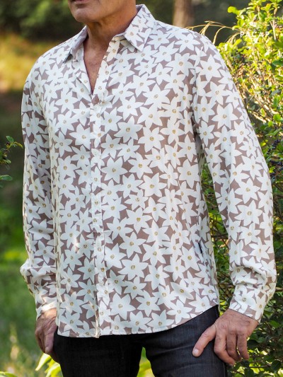 chemise grise a fleurs blanche pour homme, chemise manche longue, chemise fleurie, chemise florale décontractée