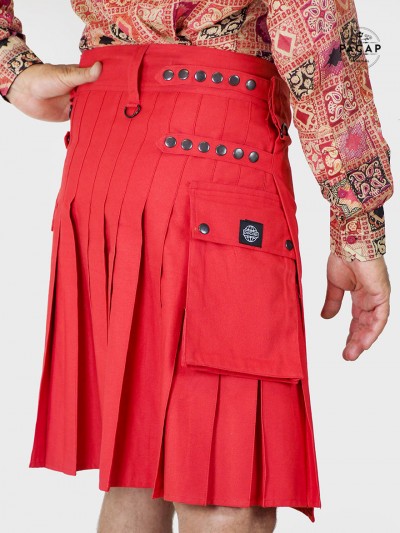 jupe homme plissée rouge, kilt bouton pression, jupe poche cargo, kilt grande poche avec anneaux, kilt rouge, kilt mediéval,