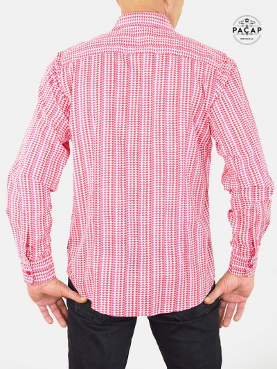 chemise rose pour homme imprimée taille ajustée coupe cintrée imprimé géometrique triangle en coton