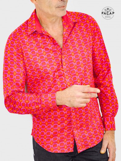 chemise originale rouge et rose imprimé a carreaux fantaisie revers coloré manche longue homme