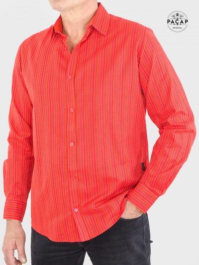 chemise rouge pour homme a rayures, manche lngue bouton corne, chemise tissée coupe cintrée