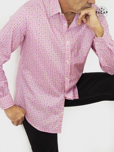 chemise rose pour homme coton imprimé géometrique manche longue et col a reves unicolore